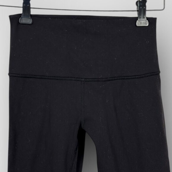 Lululemon Womens High Rise Black Ankle Length Leggings 26 Inseam Size 4 Logo - Picture 3 of 8